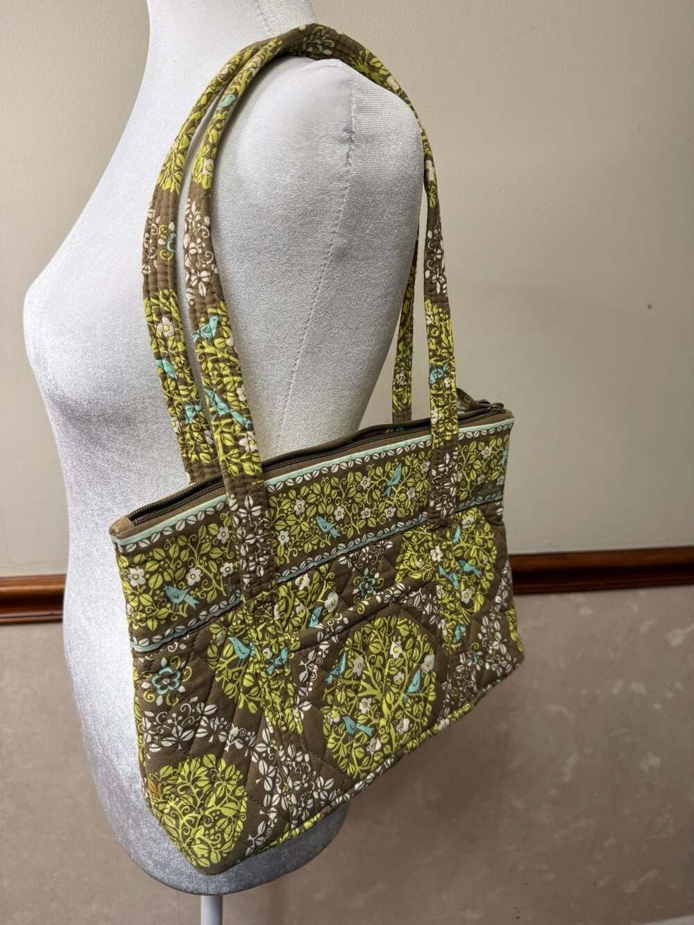 Vera Bradley Little Betsy Sittin In A Tree Quilted Shoulder Bag